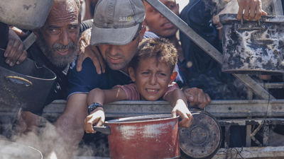 Los muertos por el hambre en Gaza alcanzan las 300 víctimas, casi la mitad de ellas niños