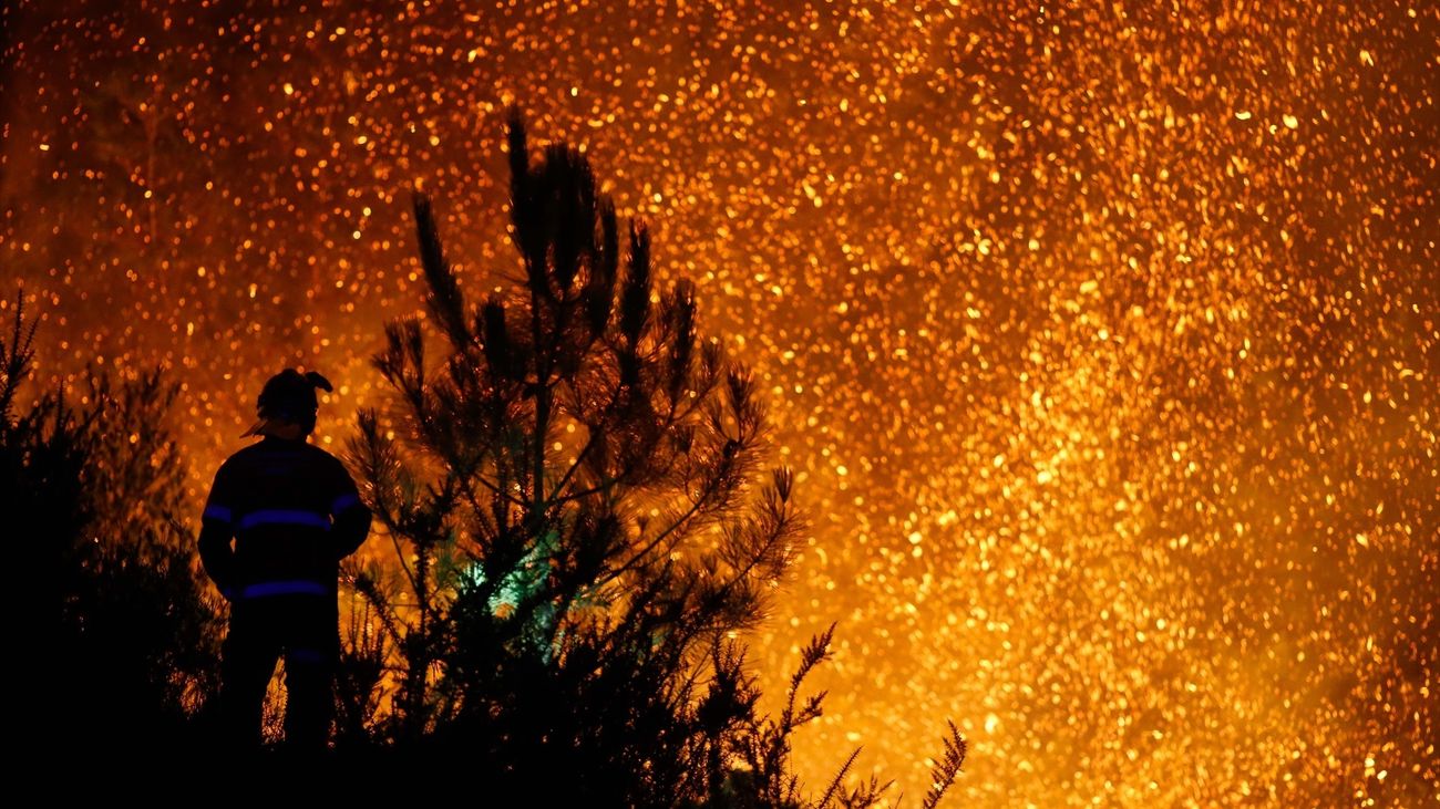 El viento, el peor enemigo en los incendios: en Lugo provocó un tornado de fuego de 100 metros