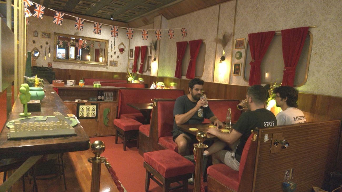 Llega a Madrid el primer restaurante escape room de España donde viajas, comes y resuelves misiones