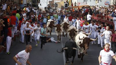 El cuarto encierro de Sanse deja diez heridos leves por un toro que se ha dado la vuelta