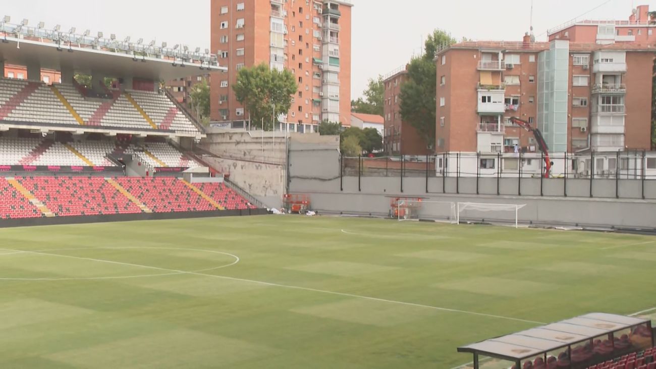 Acaba la primera fase de las obras de renovación del Estadio de Vallecas