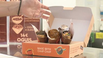 Llegan los bocadillos de guiso al Mercado de San Leopoldo de la mano de Oguis