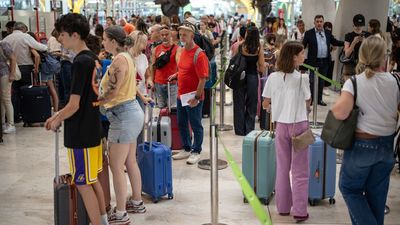 Comienza este viernes una huelga de vigilantes en el aeropuerto de Barajas