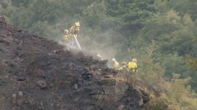 El incendio de Fasgar, descontrolado y violento, el más preocupante de los 14 activos en España