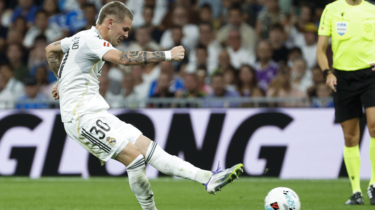 Del 'Dios de los truenos' a 'Superpibe': ¿Quién es realmente  Mastantuono?