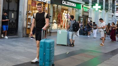 Madrid recibió un 3,1% menos de turistas este mes de julio, pero su gasto subió un 7,36%