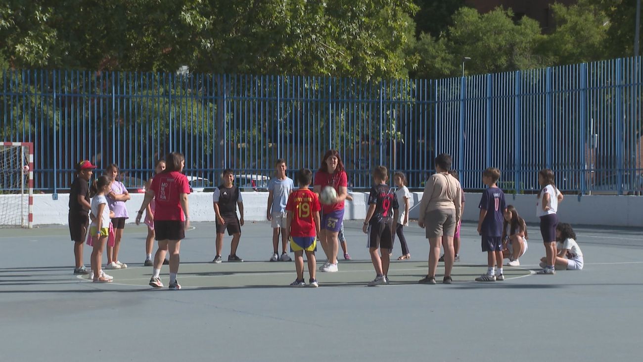 Trescientos colegios de 84 municipios abrirán sus patios por la tarde y días no lectivos