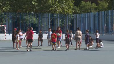 Trescientos colegios de 84 municipios abrirán sus patios por la tarde y días no lectivos