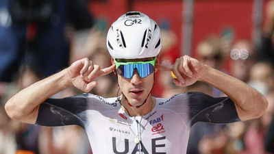 Guerra abierta Ayuso-UAE: "Me hubiera gustado terminar bien con el equipo, pero parece una dictadura"