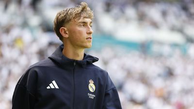 Huijsen: "Tampoco es que me haya hecho futbolista desde que fiché por el Real Madrid"