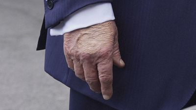 Trump reaparece para anunciar una medida desconocida, tras los rumores sobre su salud