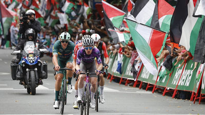 Las protestas en La Vuelta son "cobardes" y "antisemitas", según Isabel Díaz-Ayuso