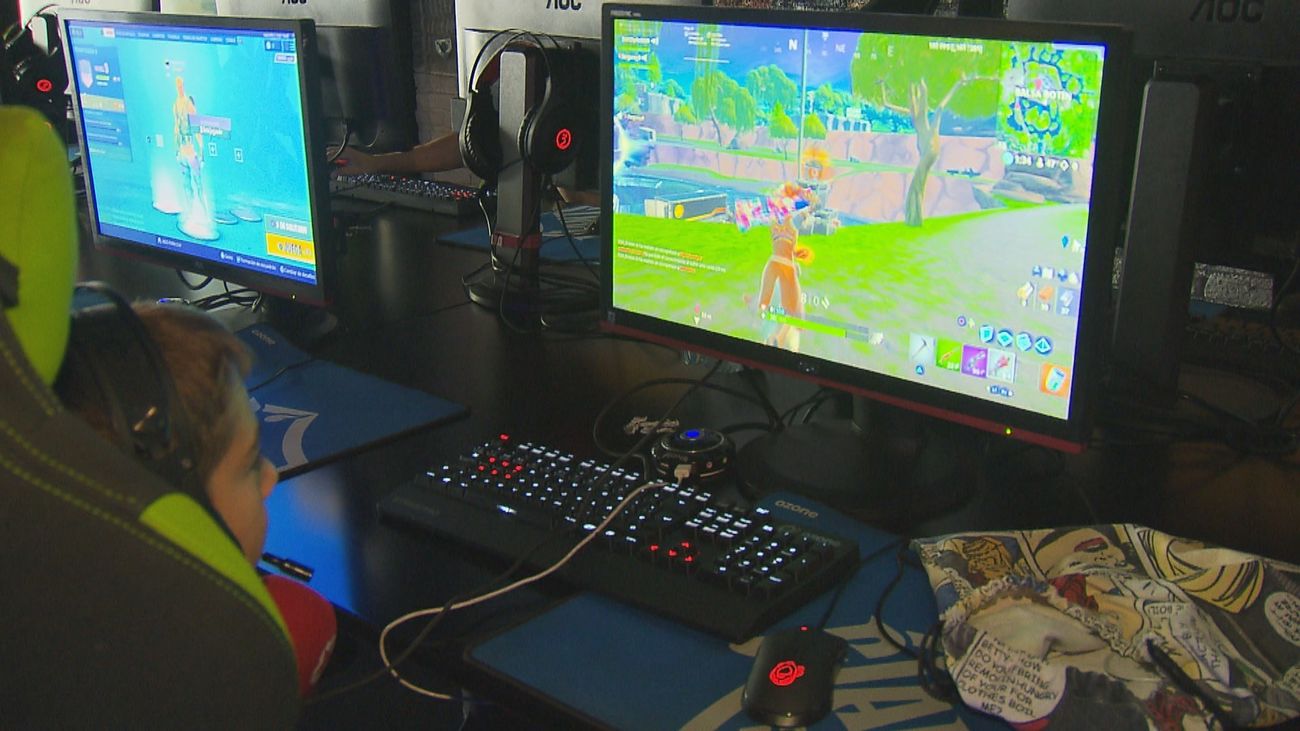 Roblox bajo la lupa: Expertos advierten sobre los riesgos de acoso y estafas para niños en la plataforma de videojuegos online