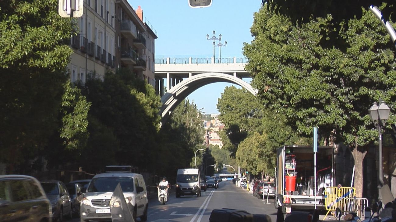 El Viaducto de Segovia se transforma en un plató para una nueva serie