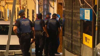 La Policía no encuentra en su casa al taxista fugado que atropelló a un motorista en Príncipe de Vergara