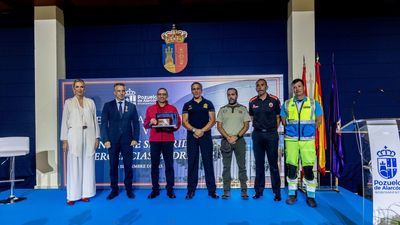 Pozuelo de Alarcón entrega la Medalla al Mérito de la Villa a la agencia de seguridad y emergencias del 112
