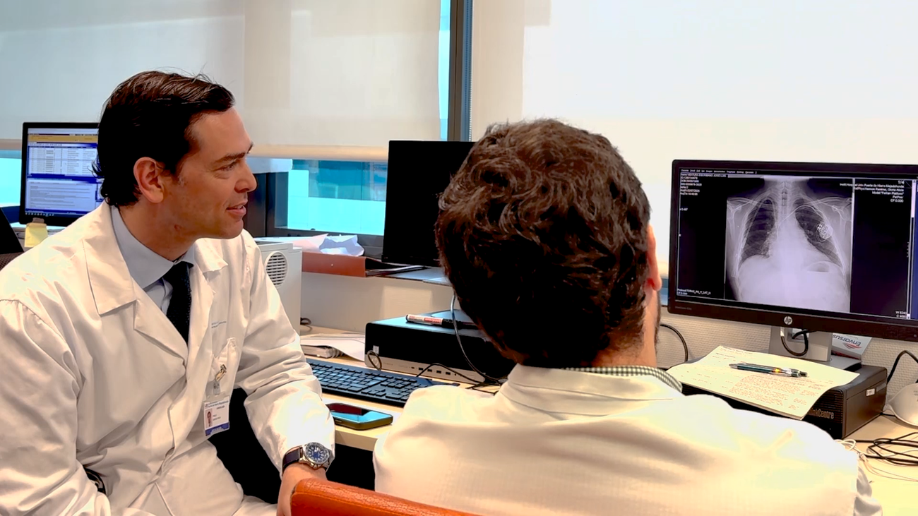 Felipe VI conoce de primera mano los últimos avances en cardiología