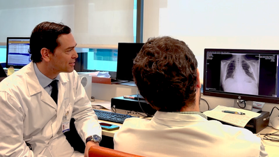 Felipe VI conoce de primera mano los últimos avances en cardiología