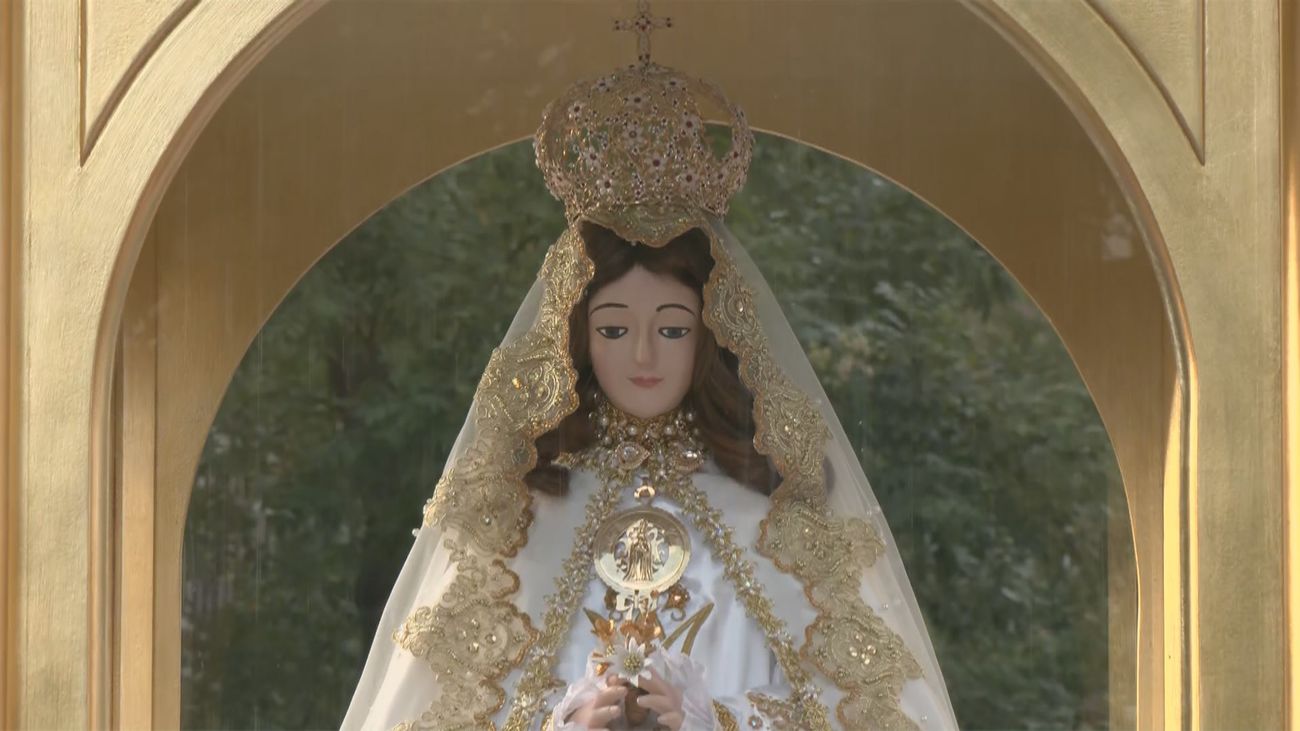 La Virgen del Valle ilumina el barrio de Chamberí en su solemne procesión