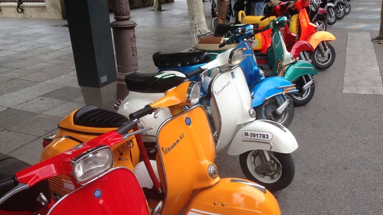 Concentración de Vespas en Alcalá de Henares