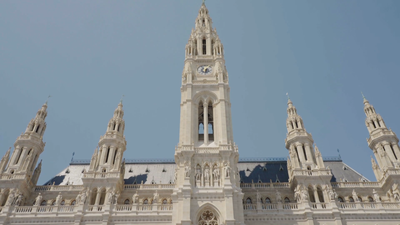 Historia y política unidas en una obra arquitectónica, así es el Ayuntamiento de Viena