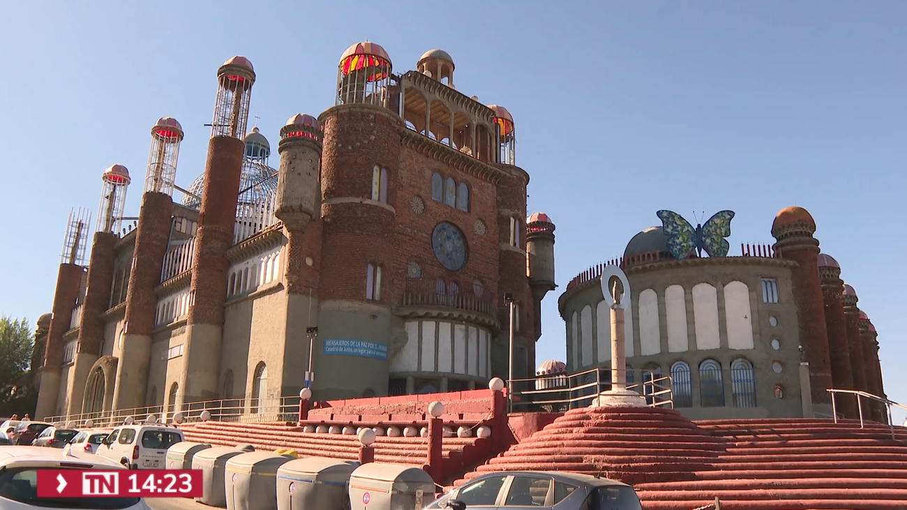 La 'catedral' de Mejorada del Campo, abierta ahora a cualquier religión
