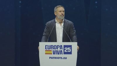 Abascal anticipa un pacto PP-PSOE para "silenciarles": "Están dispuestos a pactar con Satanás"