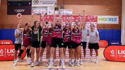 Un sólido Pozuelo conquista la Copa VIPS femenina