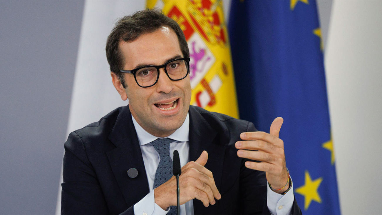 El Gobierno eleva una décima, hasta el 2,7%, su previsión de crecimiento económico para 2025