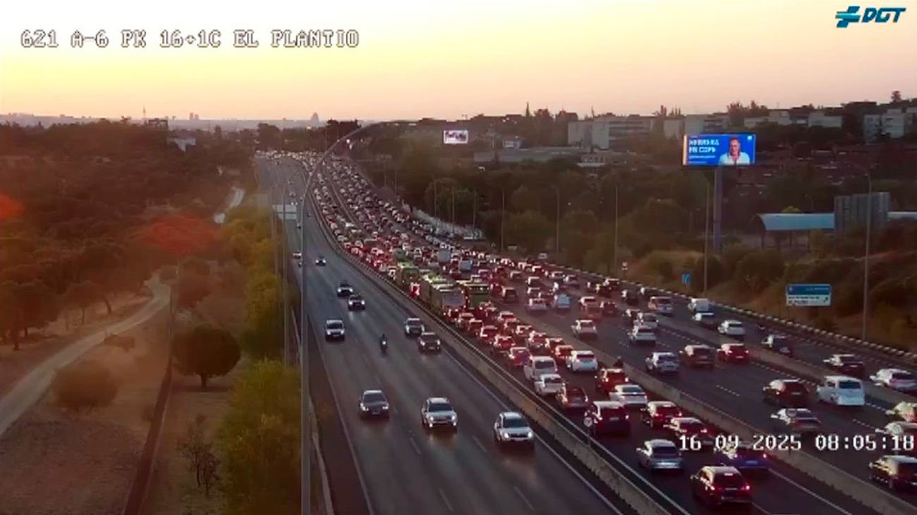 Tres accidentes complican la entrada a Madrid: la A-6, la más afectada con 8 km de retenciones