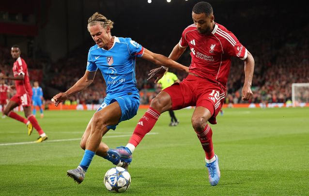 Marcos Llorente ante el Liverpool / EFE