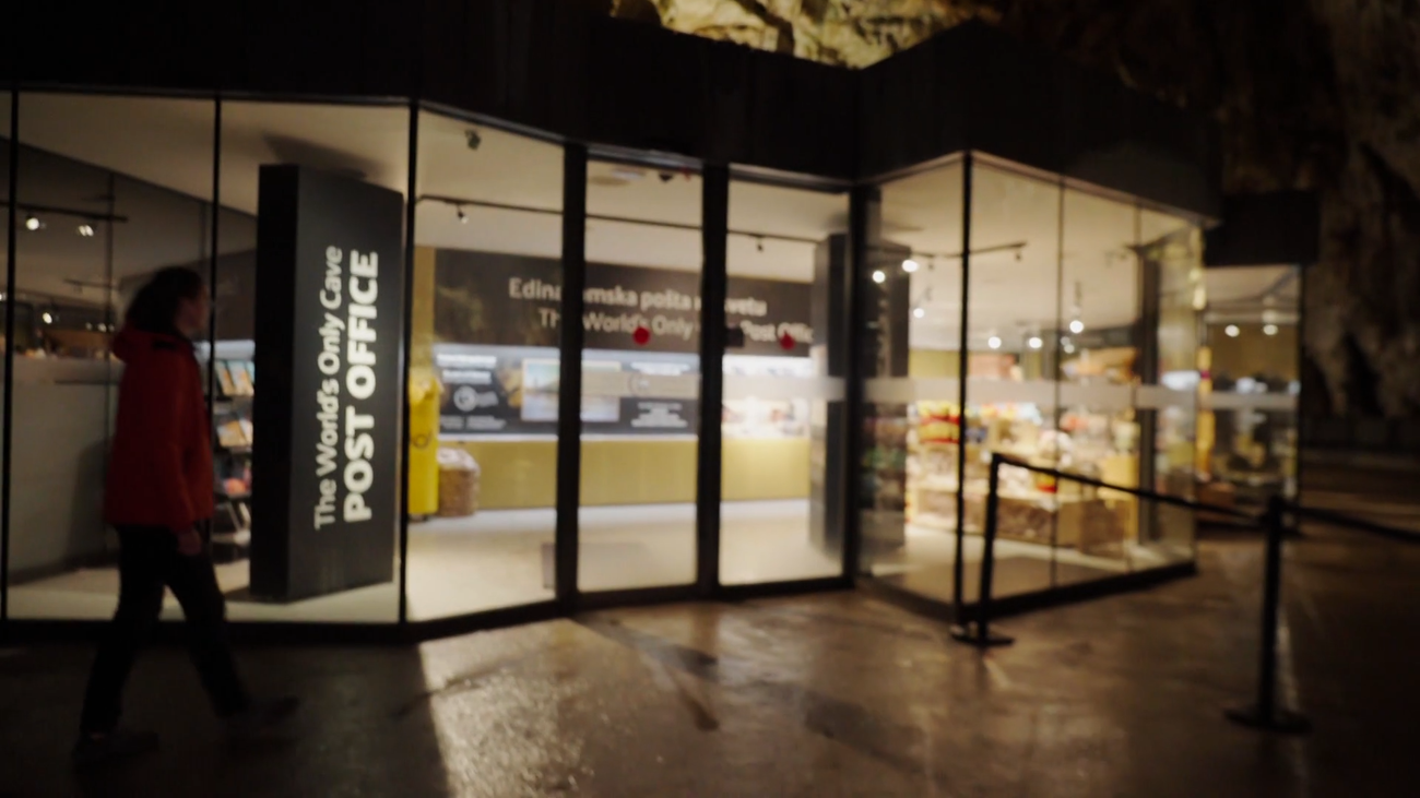 Así es la única oficina de correos subterránea del mundo