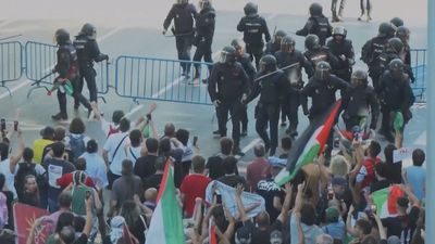 Tres de los identificados en la protesta de la Vuelta tenían vinculación con ETA, según el diario El Mundo