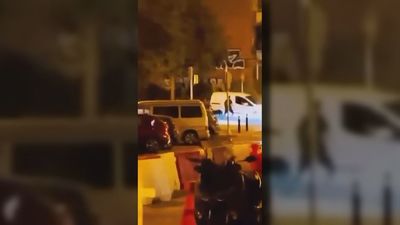 Tiroteo nocturno en Conde de Casal: un ladrón se fuga en una furgoneta robada y acaba detenido