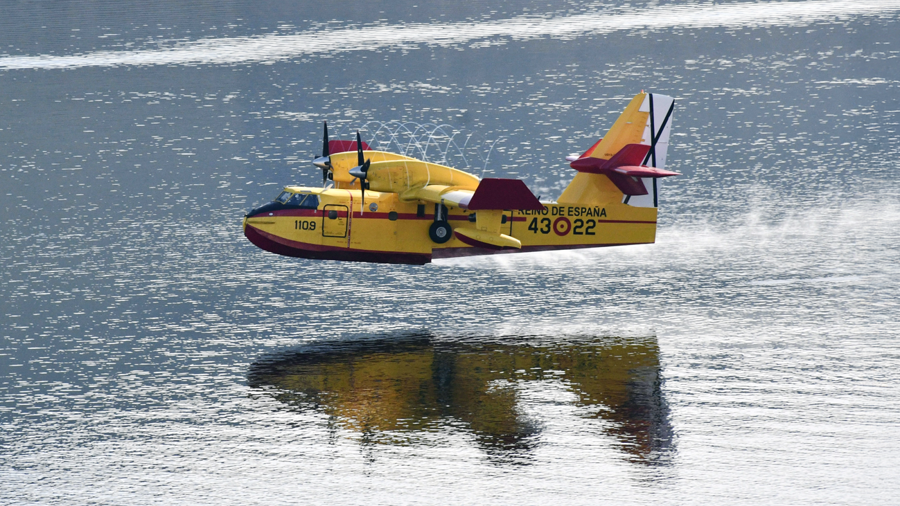 Los héroes del 43 Grupo: así se preparan los aviones de las Fuerzas Aéreas para combatir el fuego