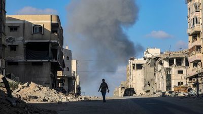 Once muertos en la ciudad de Gaza en una noche de bombardeos y disparos contra viviendas