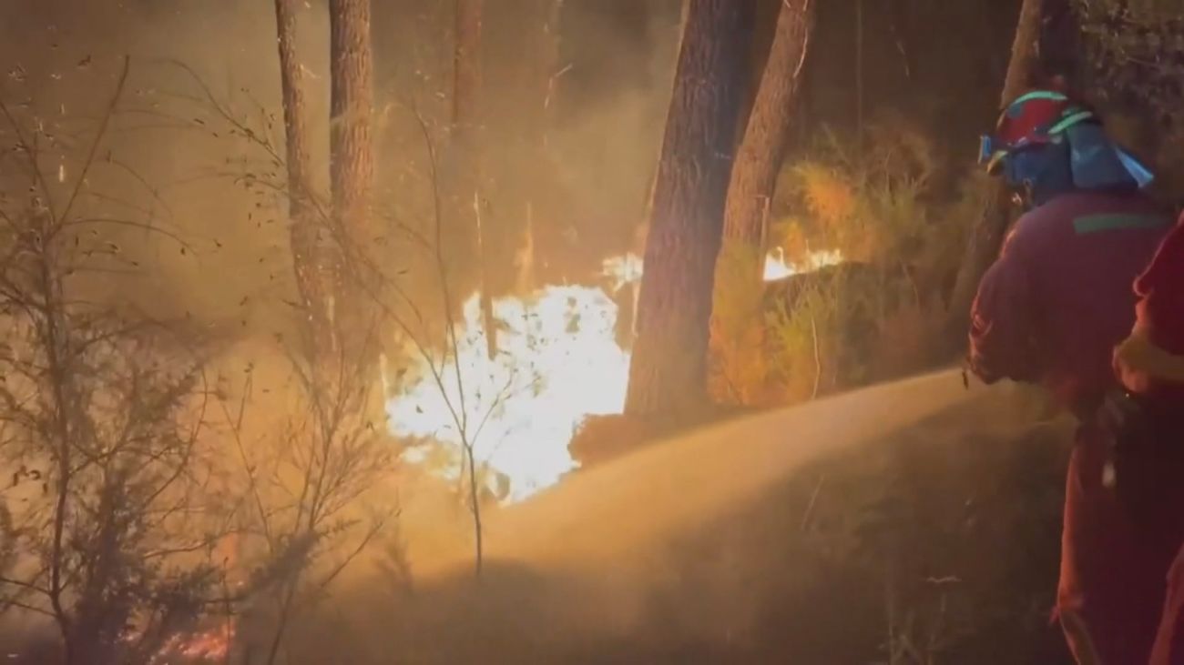 Los incendios forestales vuelven a cebarse con Galicia y Castilla y León
