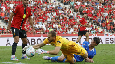 1-1. El Atlético perdonó y terminó pidiendo la hora en Mallorca