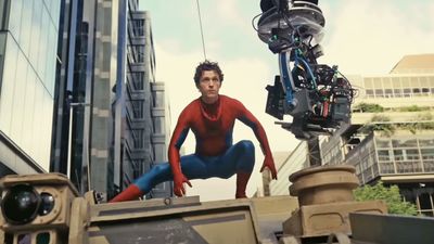 Tom Holland sufre un accidente  durante el rodaje de 'Spider-Man: Brand New Day'