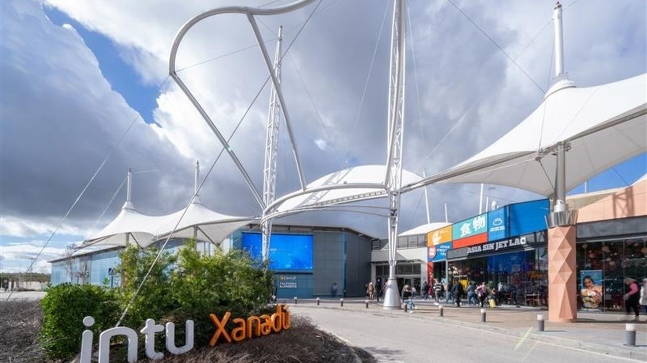 El centro comercial Intu Xanadú inaugura el mayor parque de carga de coches eléctricos