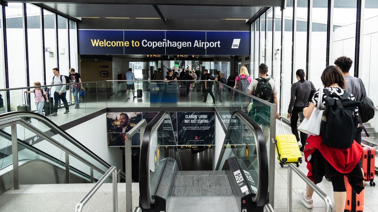 La UE sospecha de Rusia en los incidentes de drones que paralizaron los aeropuertos en Dinamarca y Noruega