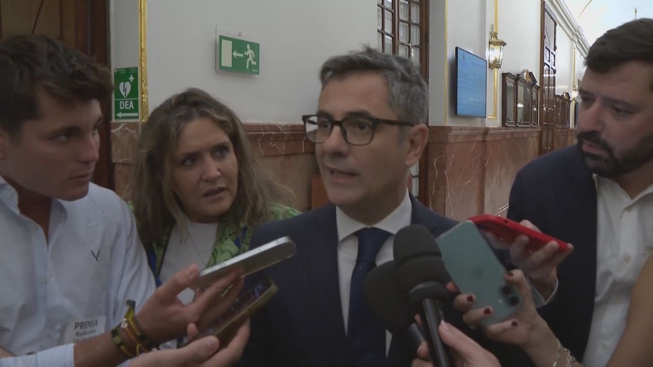 El Gobierno califica de "surrealista" que Peinado envíe a juicio a Begoña Gómez