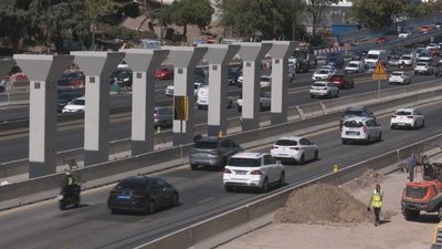 El Parque Ventas echa raíces: comienza el hincado de los pilares que sostendrán la losa sobre la M-30