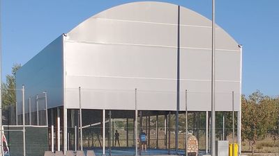 Perales de Tajuña lanza una bolsa de empleo para monitores de pádel