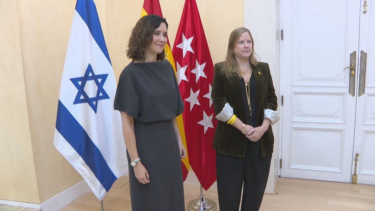 Ayuso recibe a la encargada de negocios de Israel en España y rechaza la "persecución de judíos e israelíes"