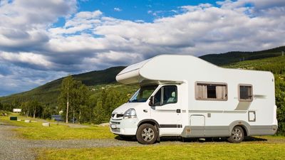 Colmenar Viejo se llena de forofos de las caravanas por la I Feria de Caravaning