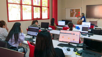 Colmenar Viejo enseña a sus vecinos a ahorrar en la factura de la luz con talleres prácticos