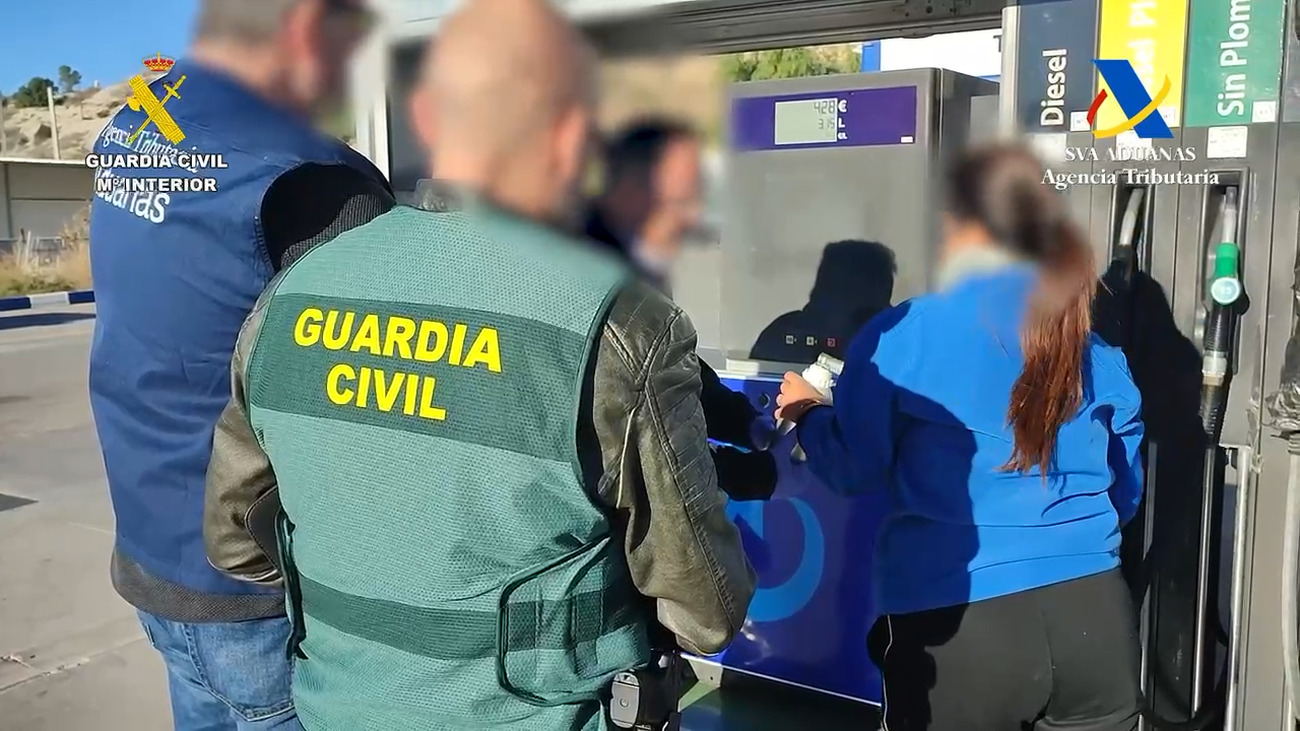 Cae una red que introducía carburante adulterado en Murcia, Levante y Almería