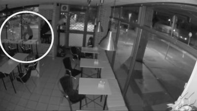 Ocho robos en un año en el mismo bar de Rivas: "Estamos desesperados"