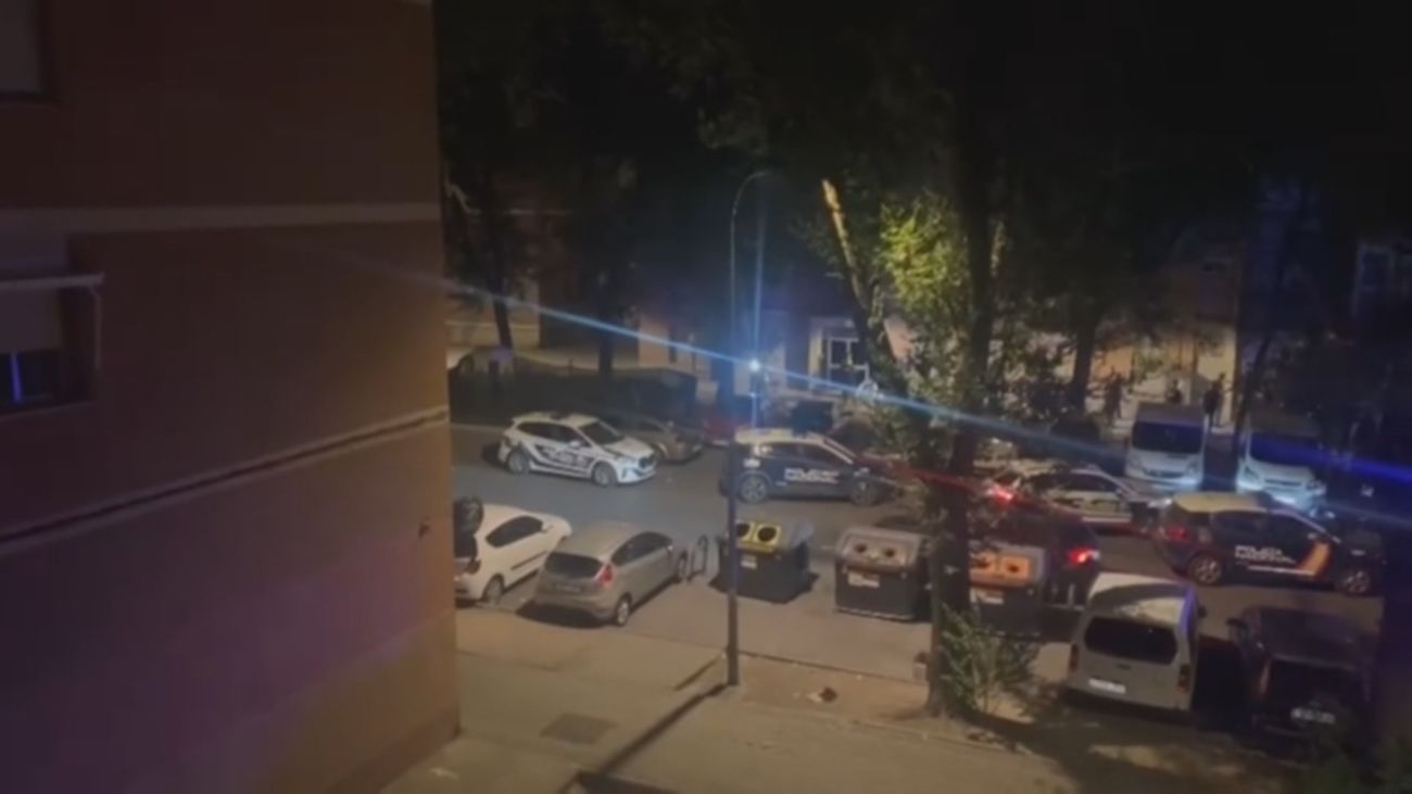 Dos heridos leves tras una pelea a las puertas de una discoteca de La Elipa